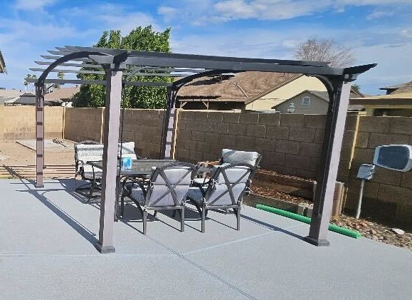 Wood pergola with modern design built for Arizona heat