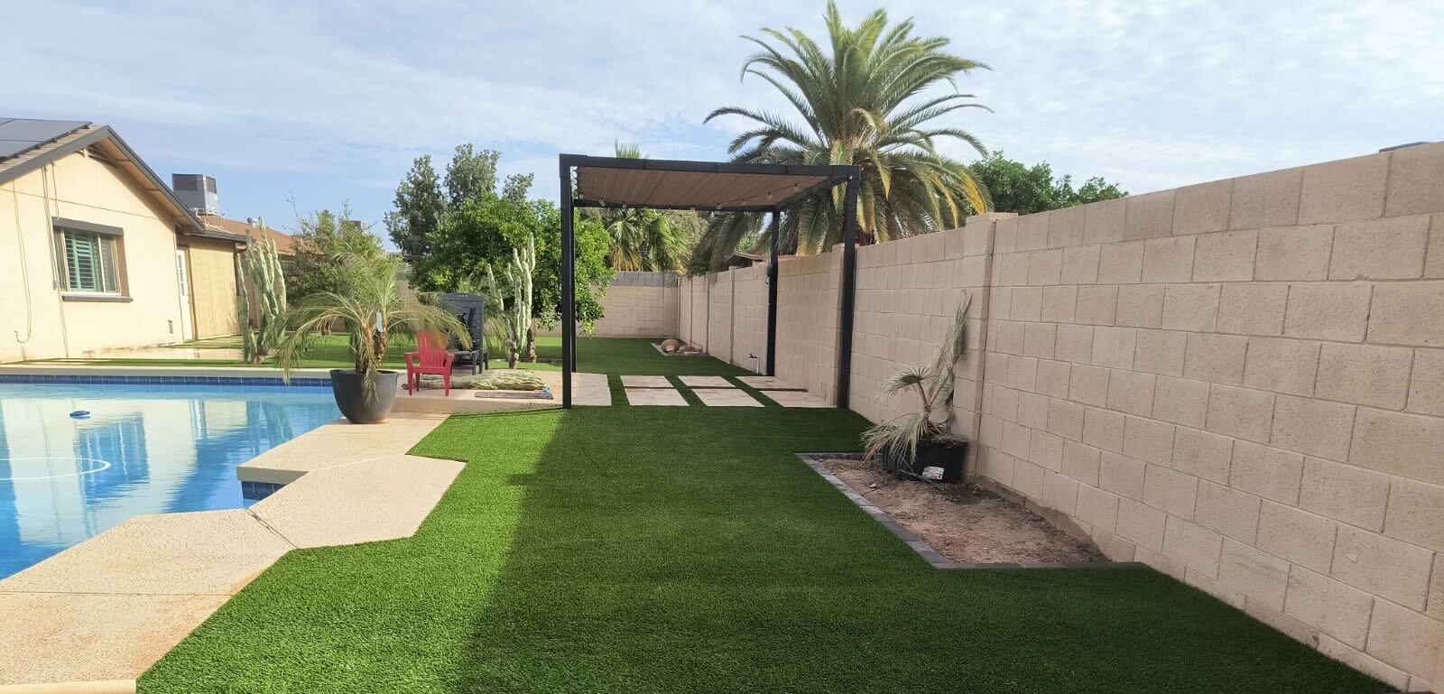 Aluminum pergola structure over patio in Phoenix